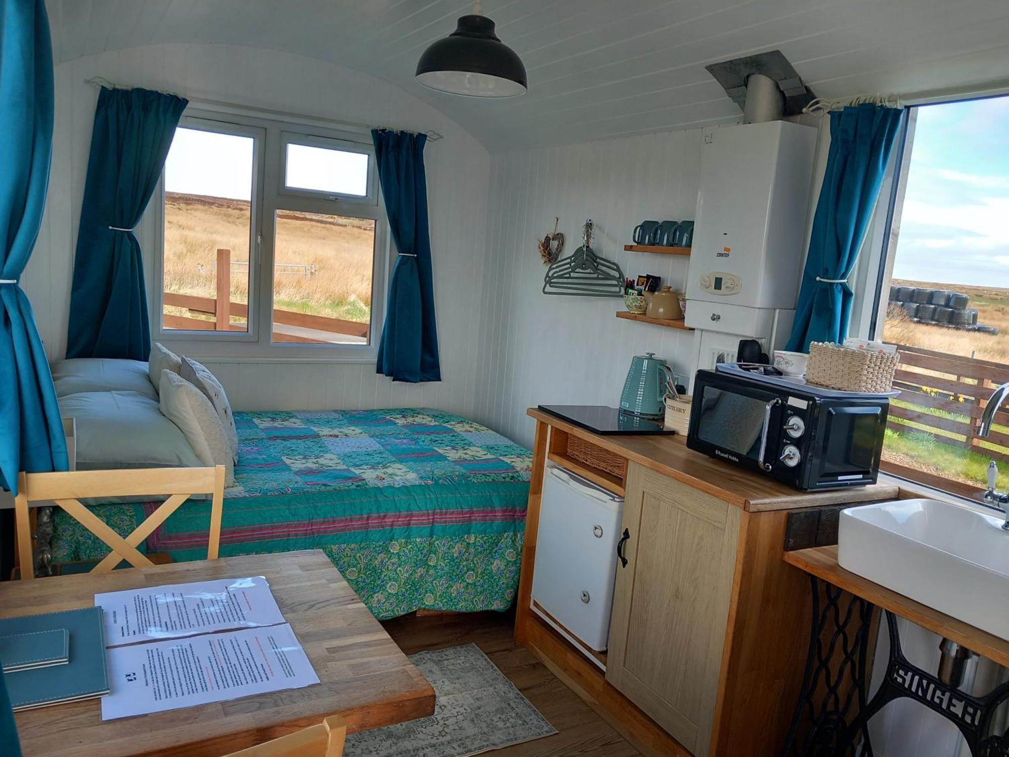 Hillside Camping Pods And Shepherd'S Hut ウィック エクステリア 写真